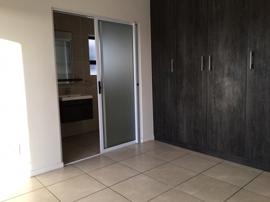 2 Bedroom Property for Sale in Sandown Western Cape